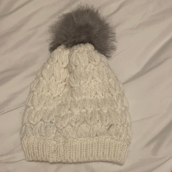 Express Accessories - NWOT Express Winter Beanie Hat